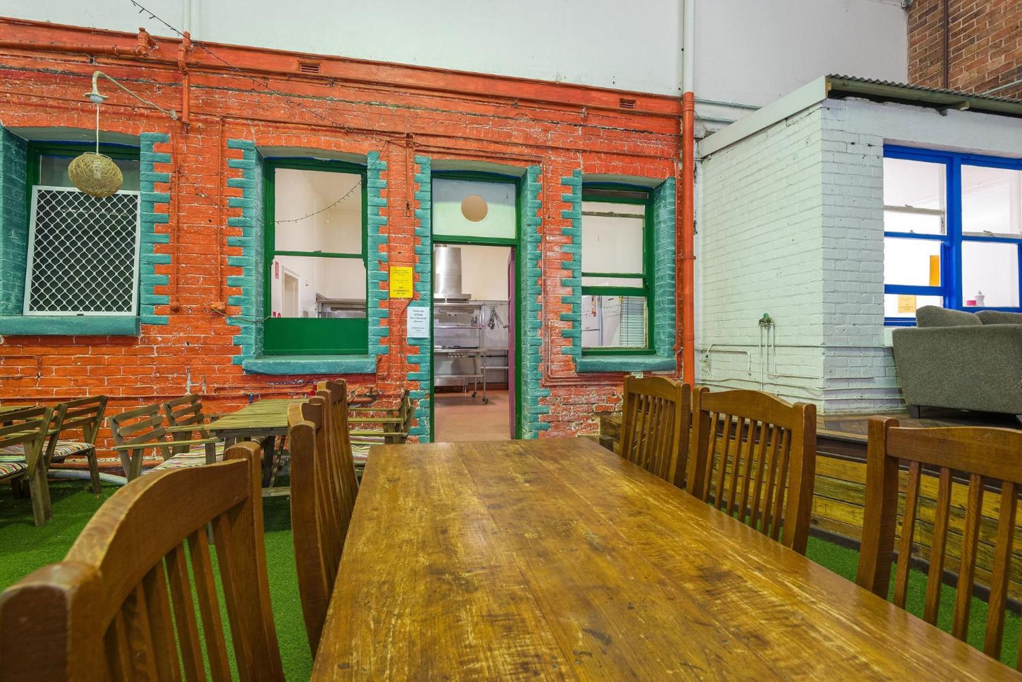 1849 Backpackers Albany Hostel Екстериор снимка