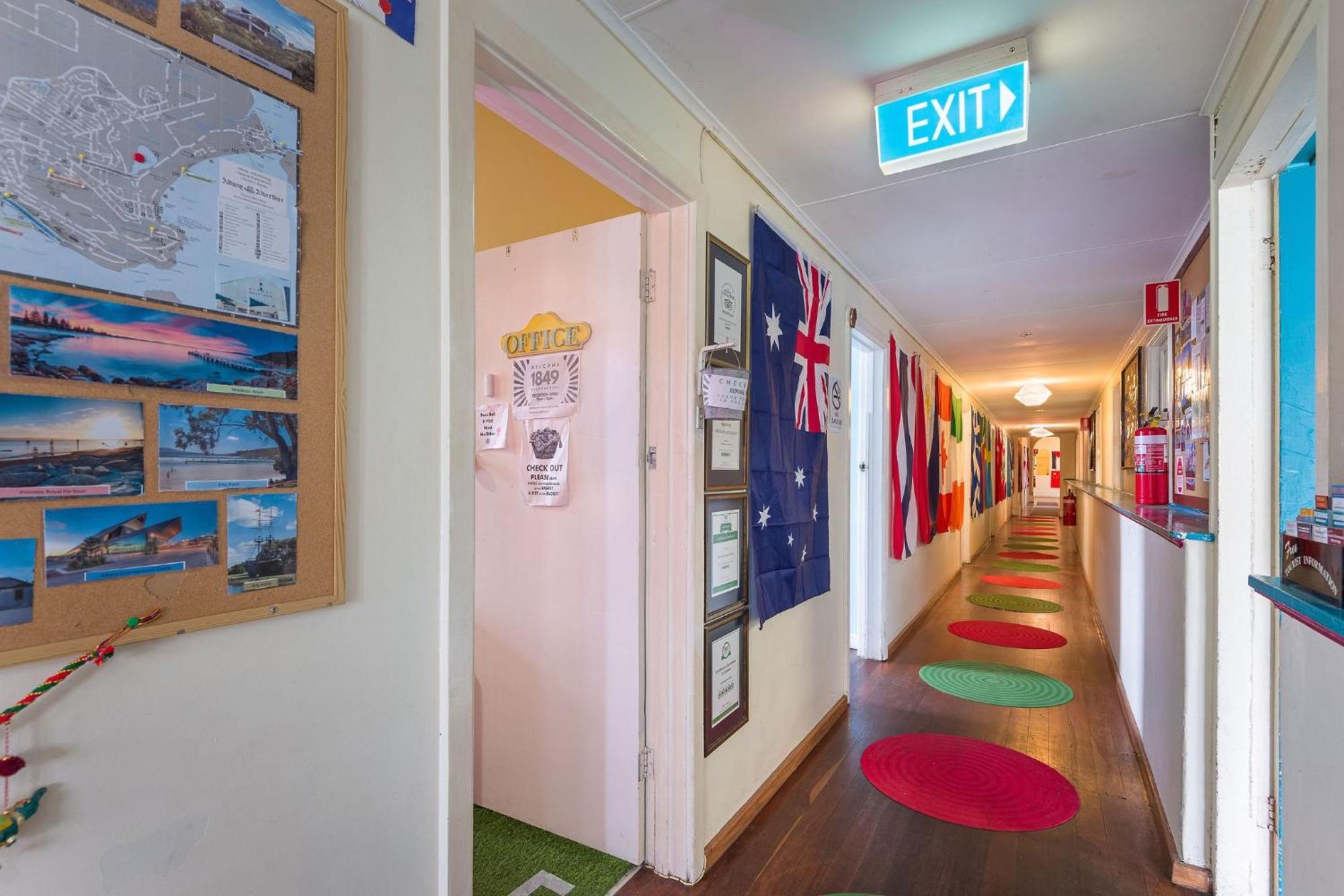 1849 Backpackers Albany Hostel Екстериор снимка